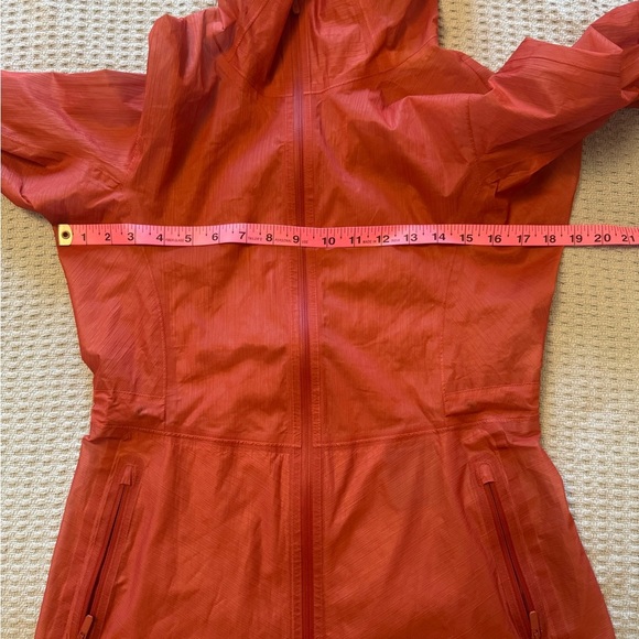 Lululemon On The Horizon Jacket - women’s 6 - Picture 12 of 13